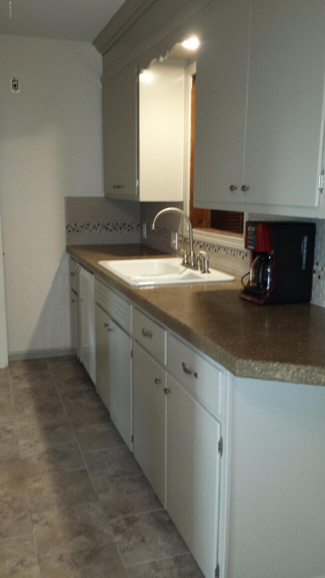 1938 Moerland Ct NW, Grand Rapids, MI 49504 - photo 5