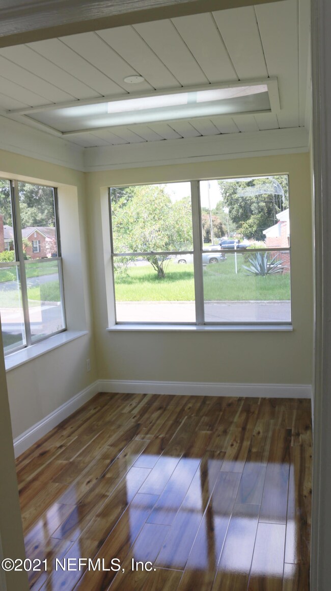 4763 Attleboro St, Jacksonville, FL 32205 - photo 6