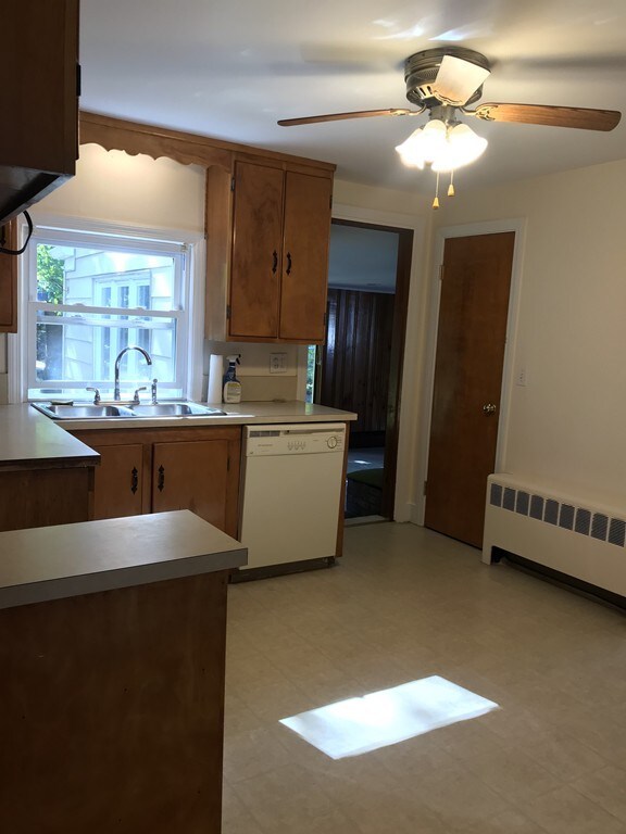 59 Pinecrest Rd unit 59, West Bridgewater, MA 02379 - photo 4