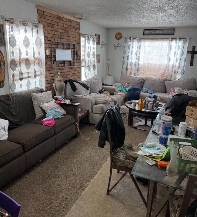 1219 Dundee Ave, Waterloo, IA 50701 - photo 2