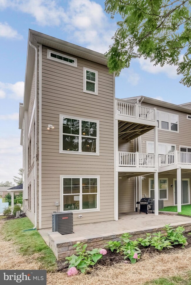 9 Enclave Ct, Annapolis, MD 21403 - photo 2