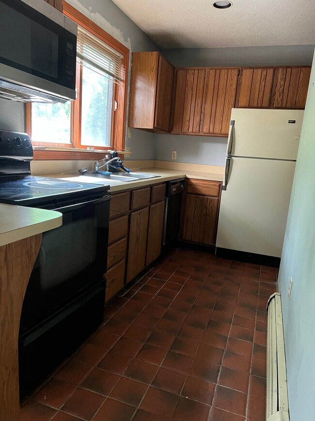 33 Mowing Way, Wilmington, VT 05363 - photo 5