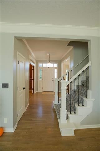 7664 Lichtenauer Ct, Shawnee, KS 66217 - photo 3