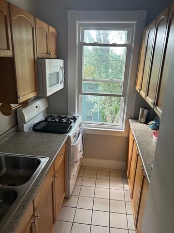 516 Union St unit 2, New Bedford, MA 02740 - photo 7