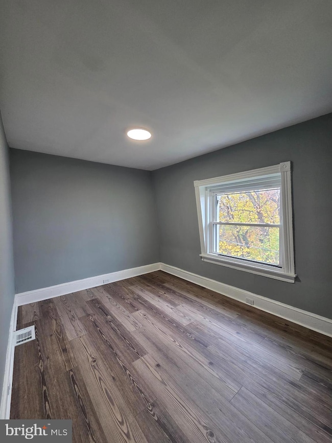 614 S 10th St, Reading, PA 19602 - photo 5