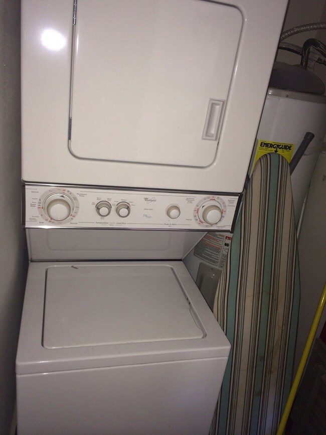 1748 Colquitt St, Houston, TX 77098 - photo 7