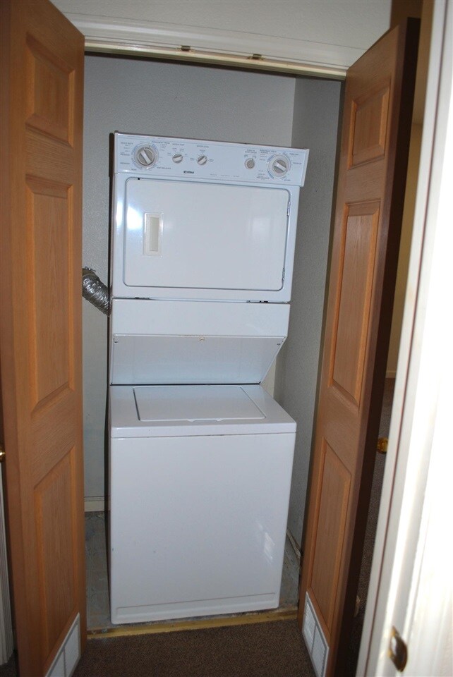 715 19th St, Sparks, NV 89431 - photo 6