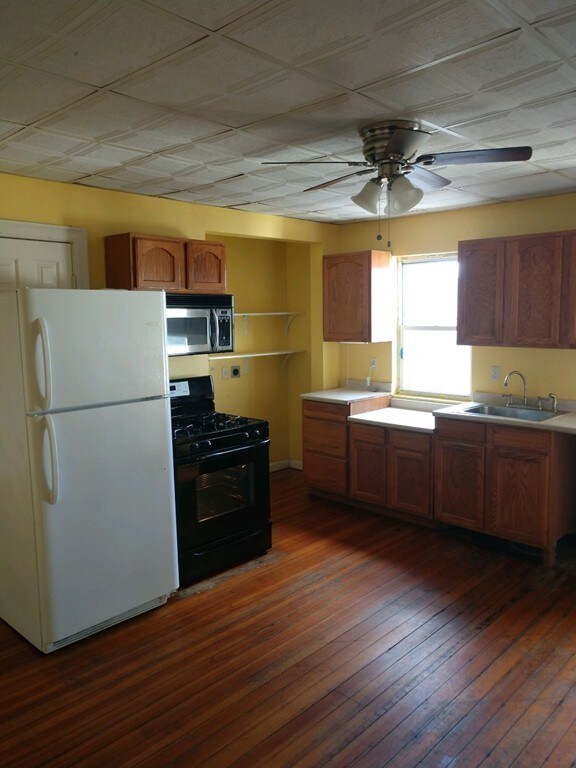 1641 S Main St, Fall River, MA 02724 - photo 5