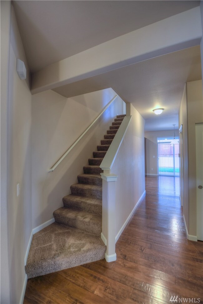 15440 Kayla St SE, Yelm, WA 98597 - photo 2