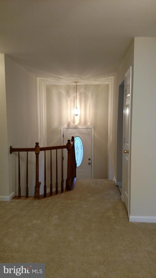 10721 Cobblestone Dr, Spotsylvania, VA 22553 - photo 2