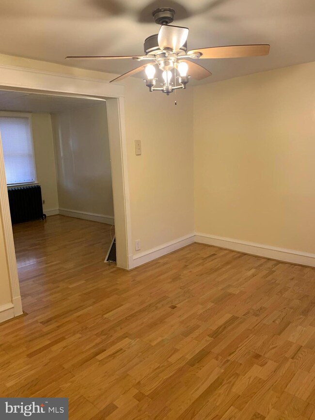 6923 Guilford Rd, Upper Darby, PA 19082 - photo 7