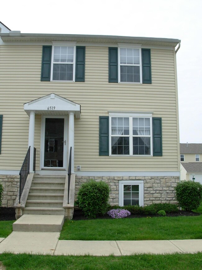 6519 Crab Apple Dr, Canal Winchester, OH 43110 - photo 2