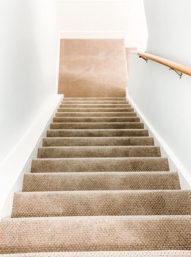 Island Terrace unit 131, Saco, ME 04072 - photo 6