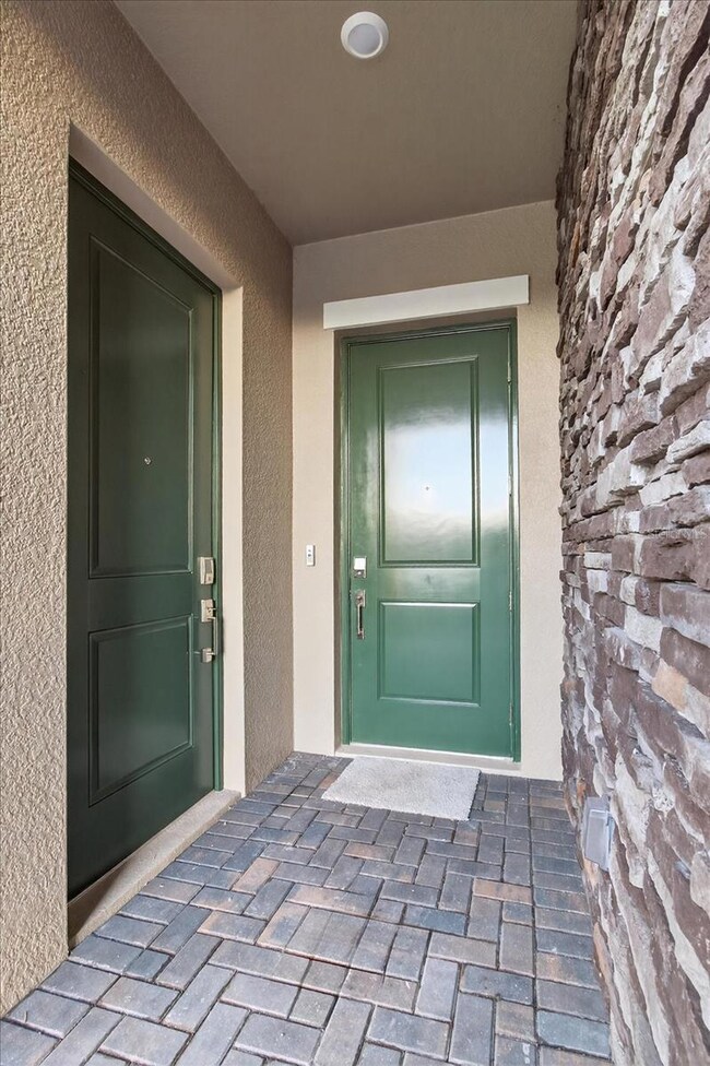 6925 116th Ct E unit Efficiency, Palmetto, FL 34221 - photo 2