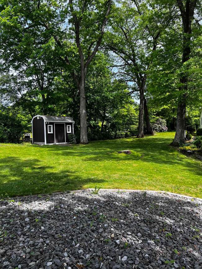 6 Clifton St, Hudson, NH 03051 - photo 3