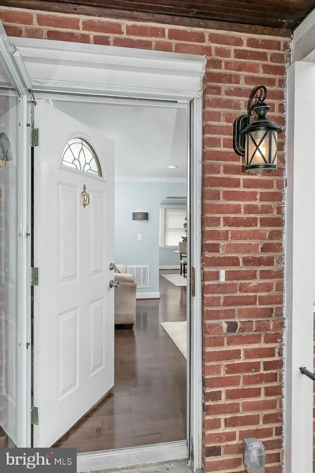 213 Ridge Ave, Towson, MD 21286 - photo 4