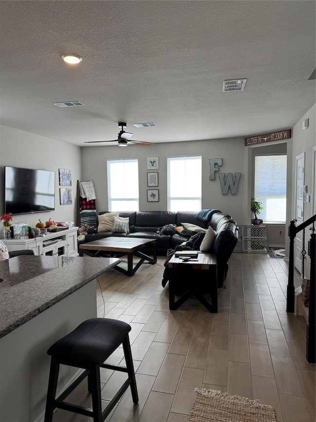 2917 Dixondale Dr, Fort Worth, TX 76108 - photo 3