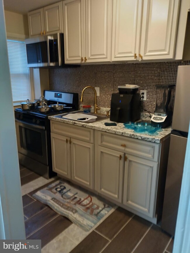 3641 Chesterfield Ave, Baltimore, MD 21213 - photo 3