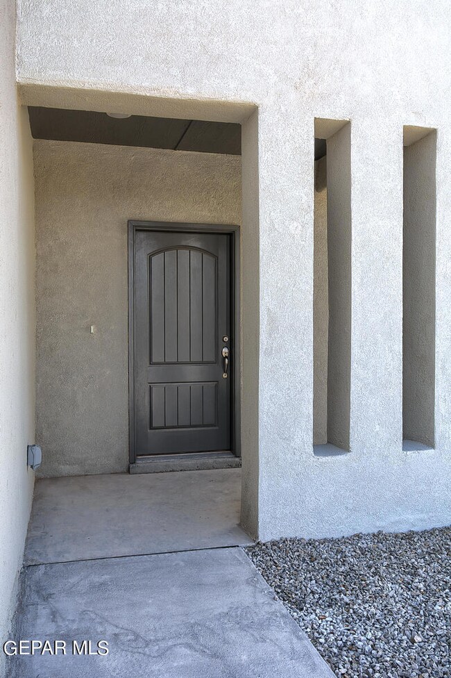 545 Paseo Modesto Dr, Horizon City, TX 79928 - photo 3