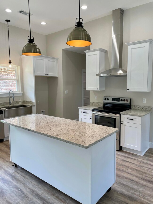 933B8639-2676-431E-9110-F6ACBFE55933