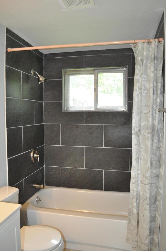 Full bath 2