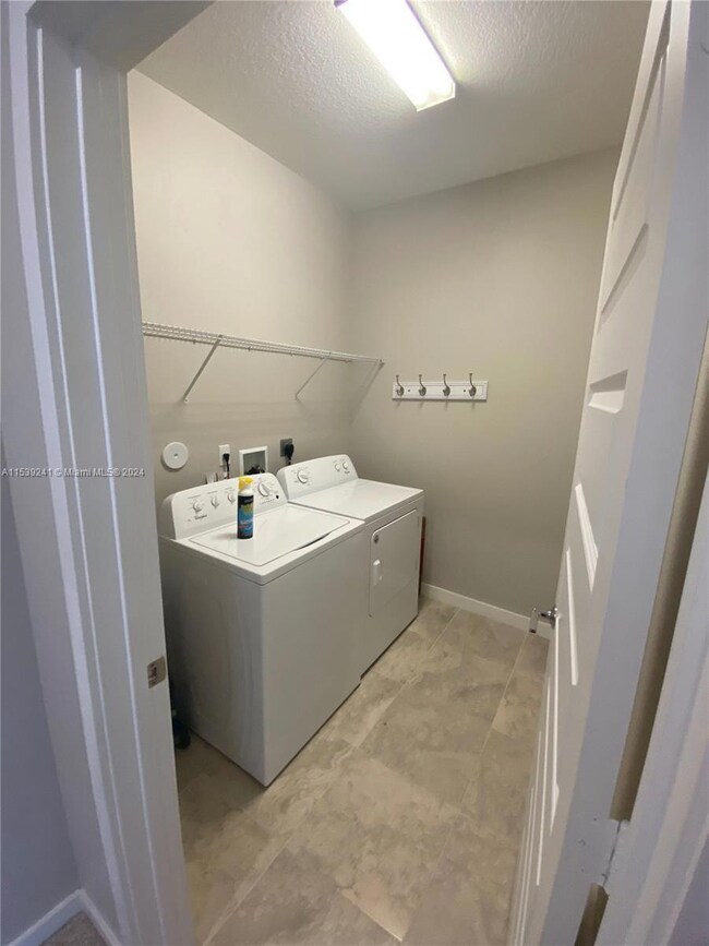 washer/dryer upstairs