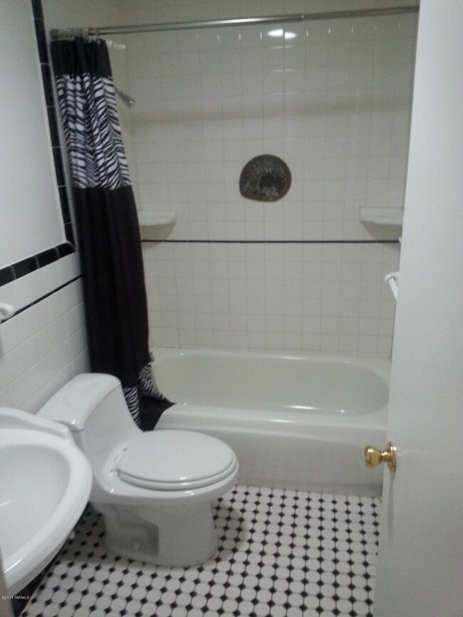 2450 E 2nd St, Tucson, AZ 85719 - photo 5