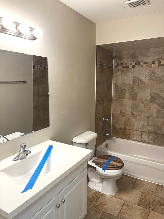 18760 Cedar Ave, Country Club Hills, IL 60478 - photo 7