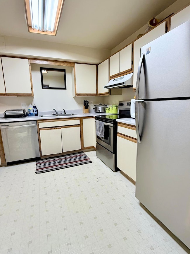 7 Alana Way, Plattsburgh, NY 12903 - photo 6