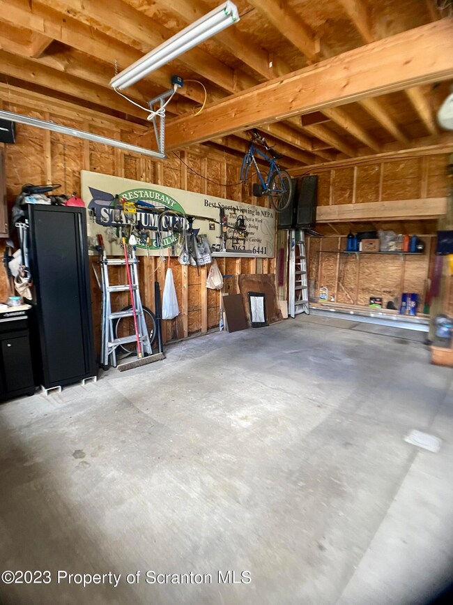 601 Depot St, Scranton, PA 18509 - photo 5