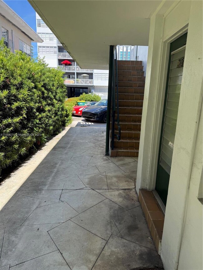 6856 Abbott Ave unit 2, Miami Beach, FL 33141 - photo 3