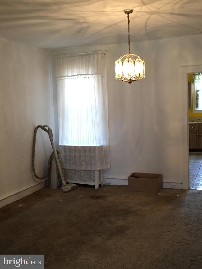 619 E Woodlawn St, Philadelphia, PA 19144 - photo 7