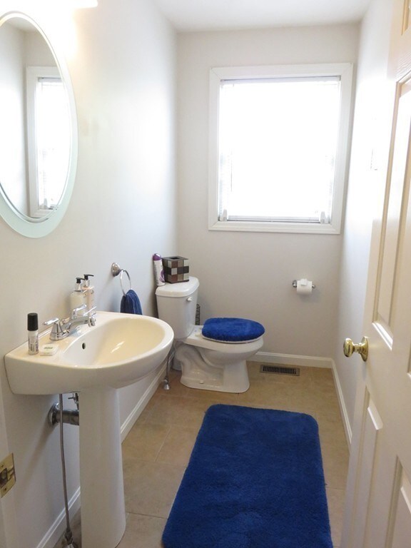 22 Ymca Dr unit 4, Lowell, MA 01852 - photo 3