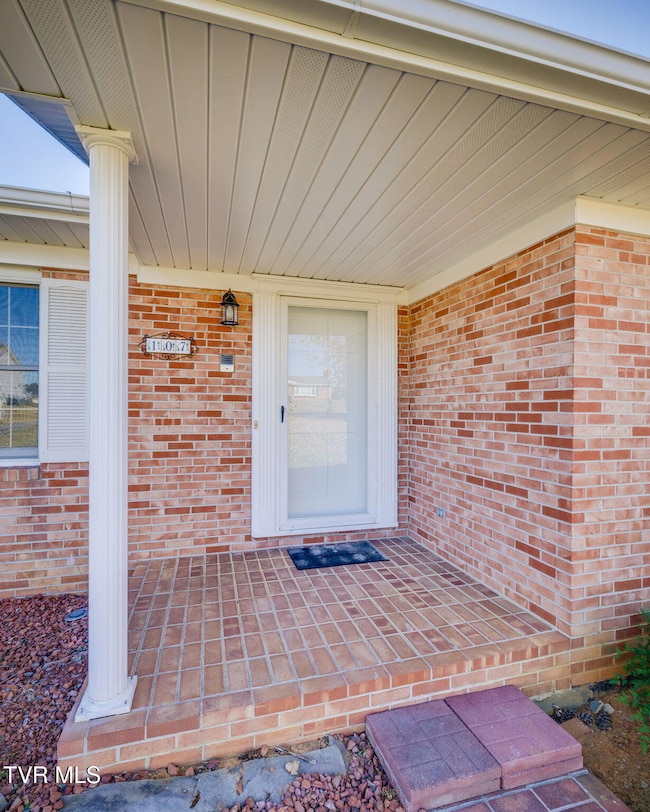 107 Mountain View Cir, Piney Flats, TN 37686 - photo 4