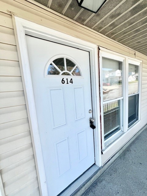 614 Union St, California, PA 15419 - photo 2