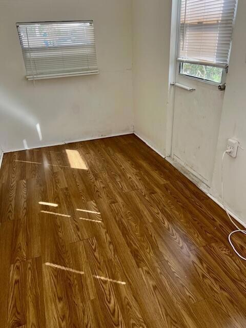 538 W 3rd St, Riviera Beach, FL 33404 - photo 5