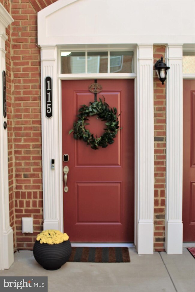 23215 Milltown Knoll Square unit 115, Ashburn, VA 20148 - photo 6