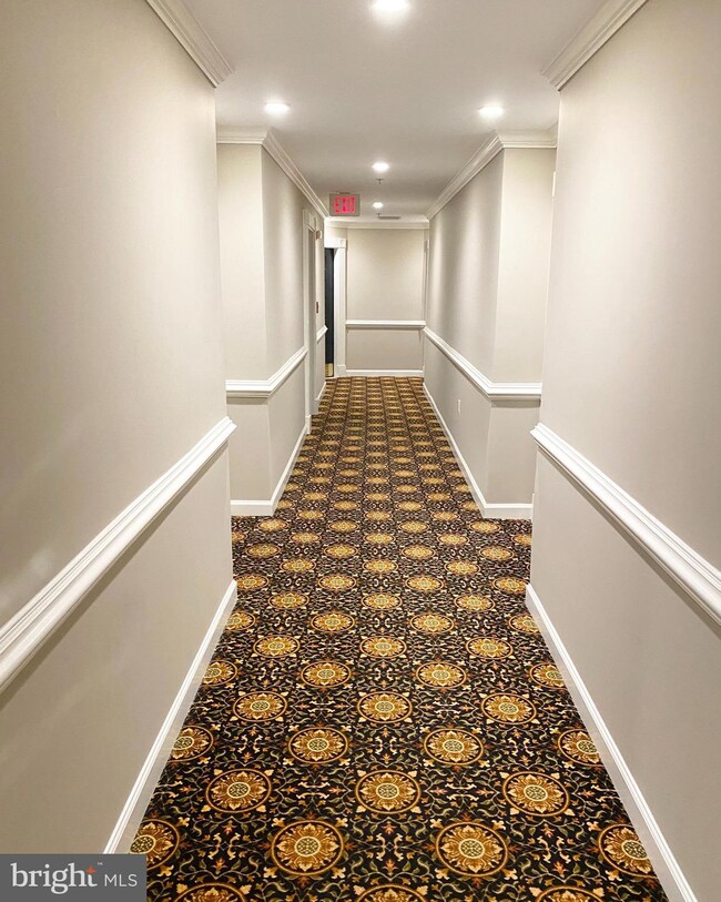 1321 N Adams Ct unit 203, Arlington, VA 22201 - photo 3