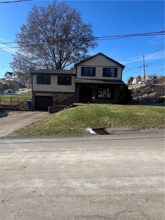 2504 Easler St, McKeesport, PA 15132 - photo 2