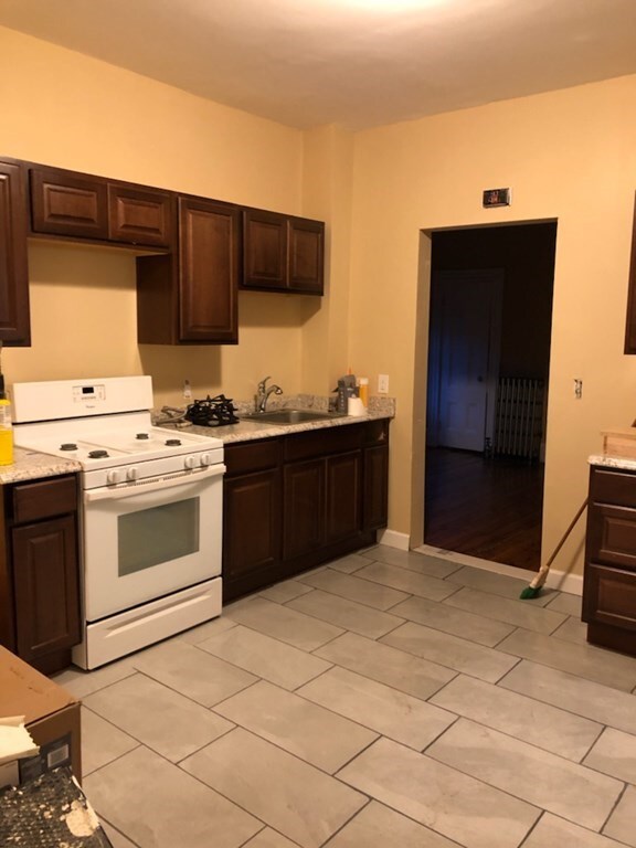 4309 Washington St unit 1, Roslindale, MA 02131 - photo 7