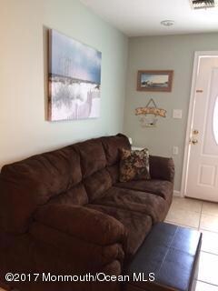Living Room left