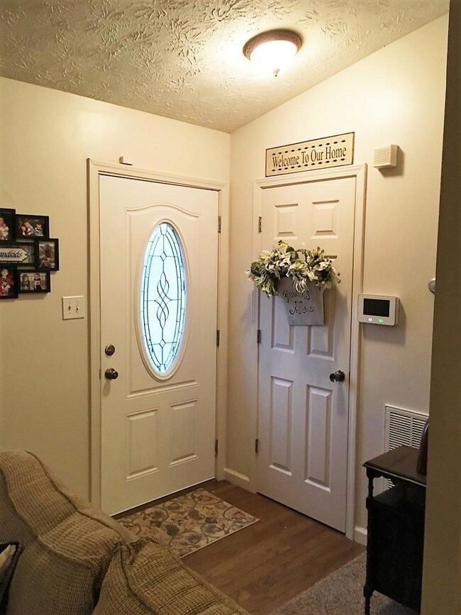 6932 Saint Croix Ln Doors