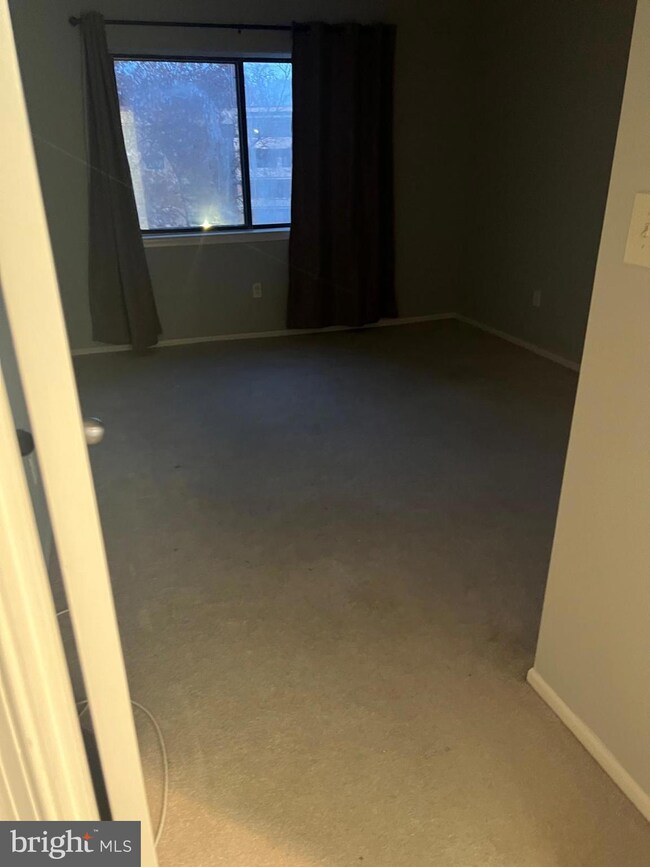 2903 Fallstaff Rd unit 408, Baltimore, MD 21209 - photo 5