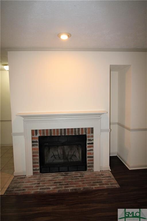Great Fireplace, wonderful for a cozy cool evening