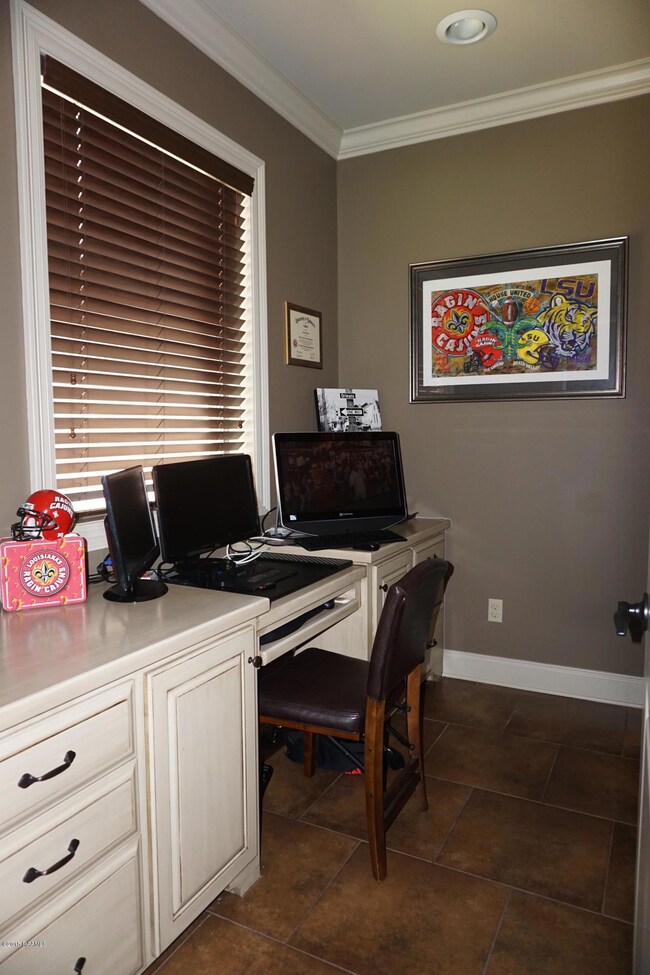 326 LaVilla separate home office