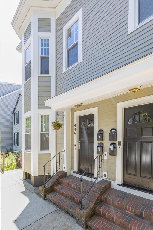 445 W 4th St unit 2, Boston, MA 02127 - photo 2