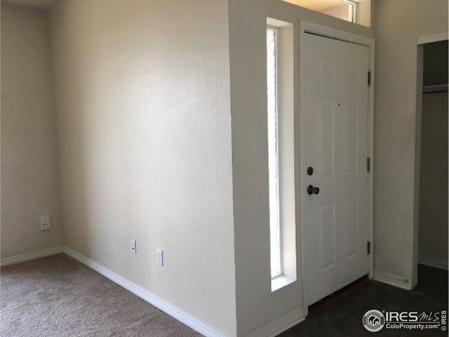 804 Summer Hawk Dr unit 5201, Longmont, CO 80504 - photo 2