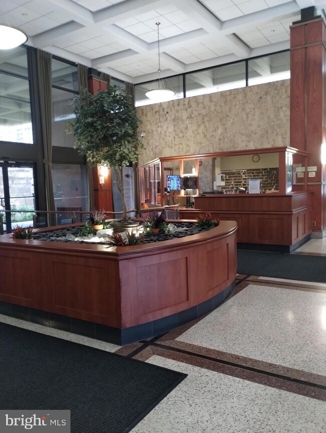 Skyline Square North and South unit 1312N, Baileys Crossroads, VA 22041 - photo 2