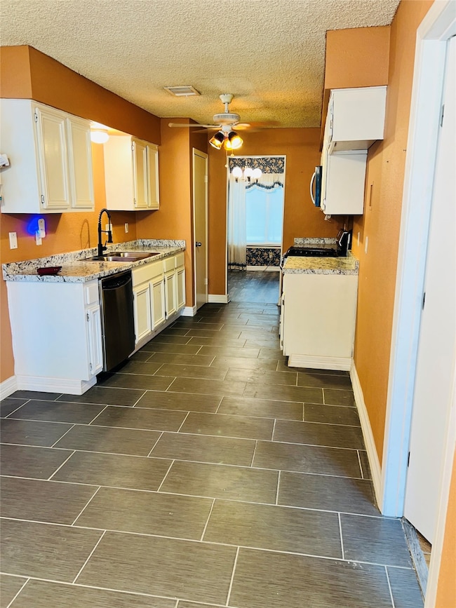 7215 La Entrada Dr, Houston, TX 77083 - photo 2