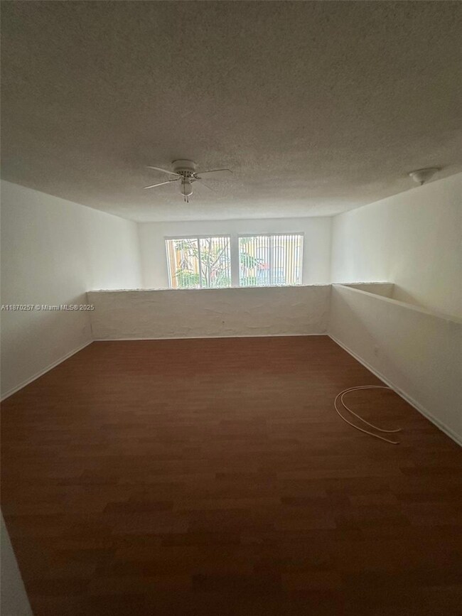 17911 NW 68th Ave unit N206, Hialeah, FL 33015 - photo 5